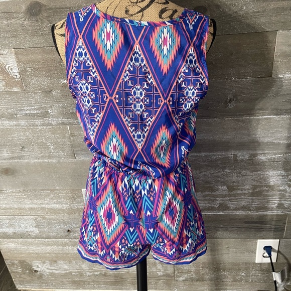 Romper - Picture 2 of 3